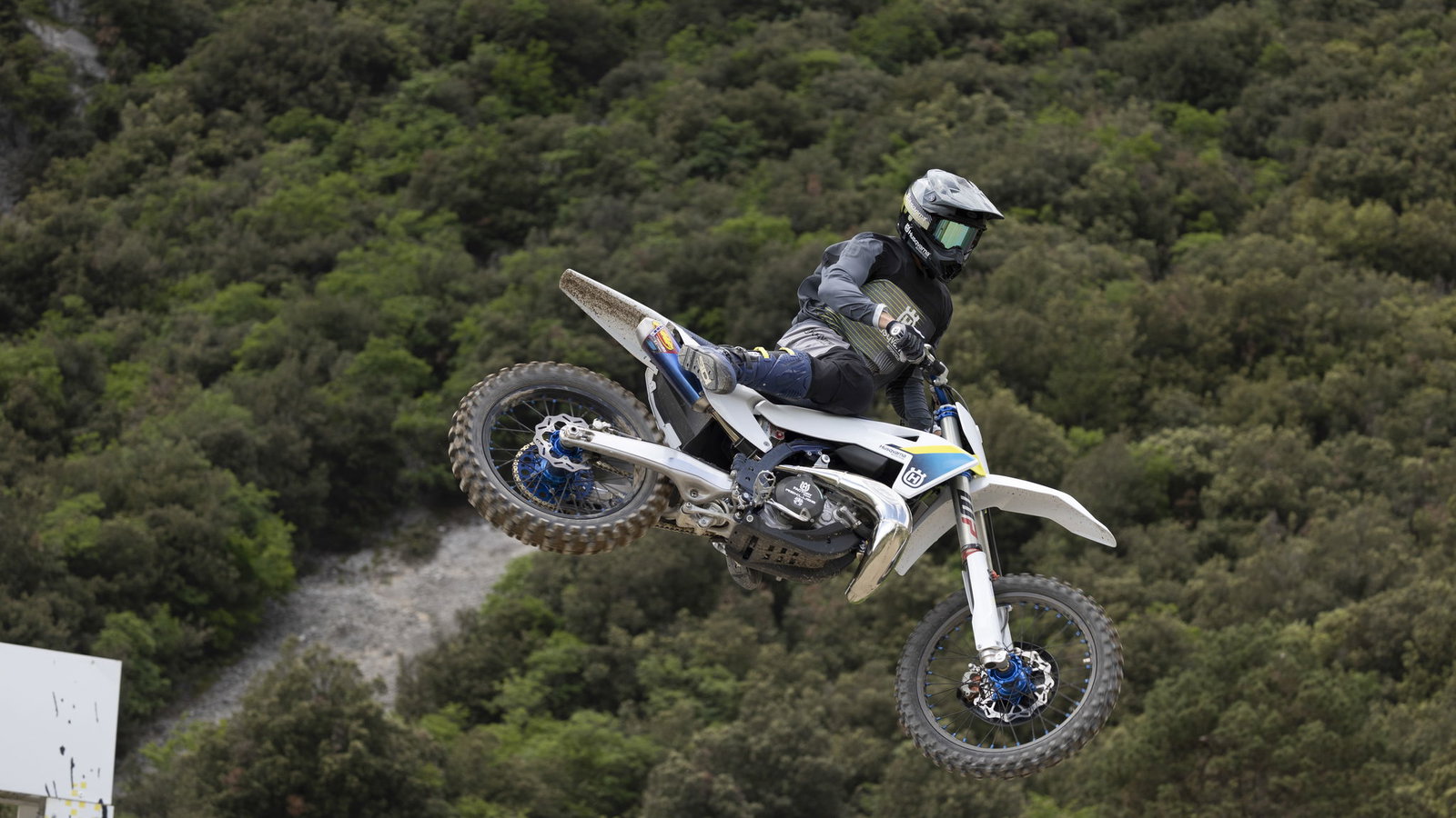 Husqvarna Ridin' Smoke